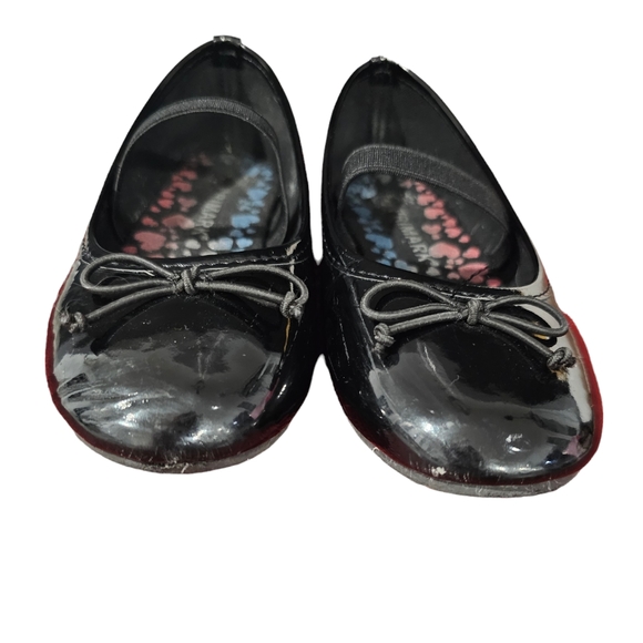 Black shoes (kids size 13) - Picture 1 of 2